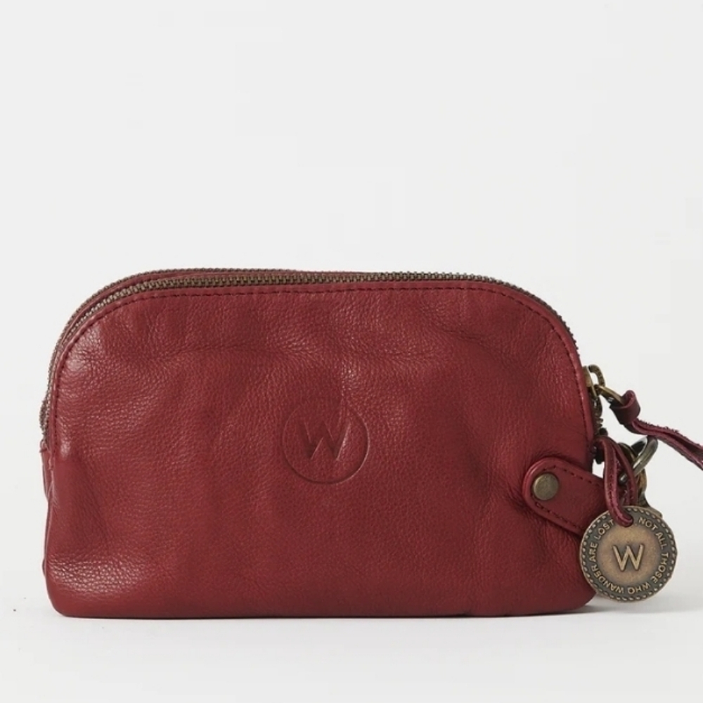 Wanderers Travel Co. Venetian Wristlet Wallet~Burgundy~Leather